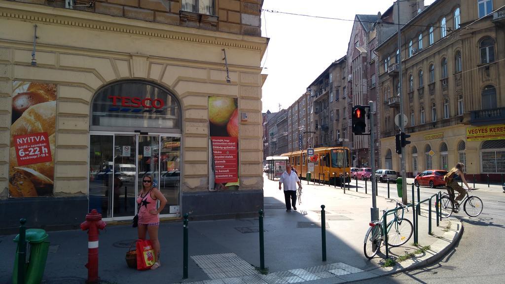 Cuki Apartment Budapeste Exterior foto